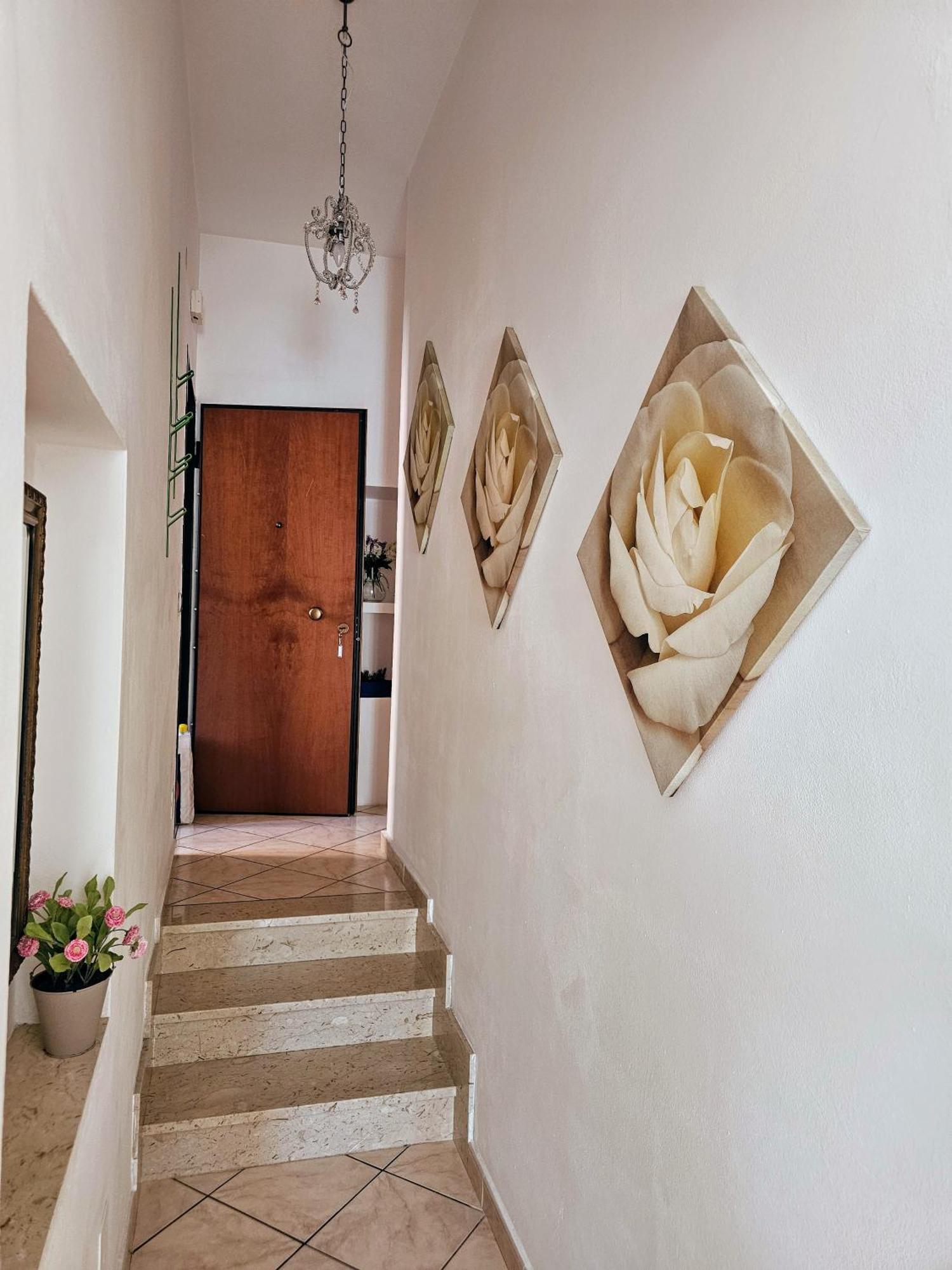 Casa Atena, Spaziosa, Romantica Con Idromassaggio Privato Varazze Luaran gambar